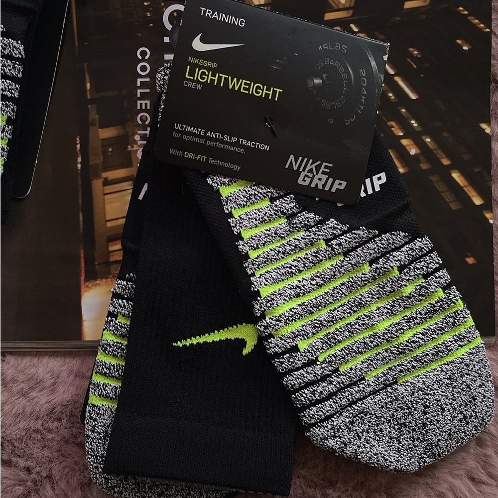 Unisex Nike lightweight training socks 1 pair crew